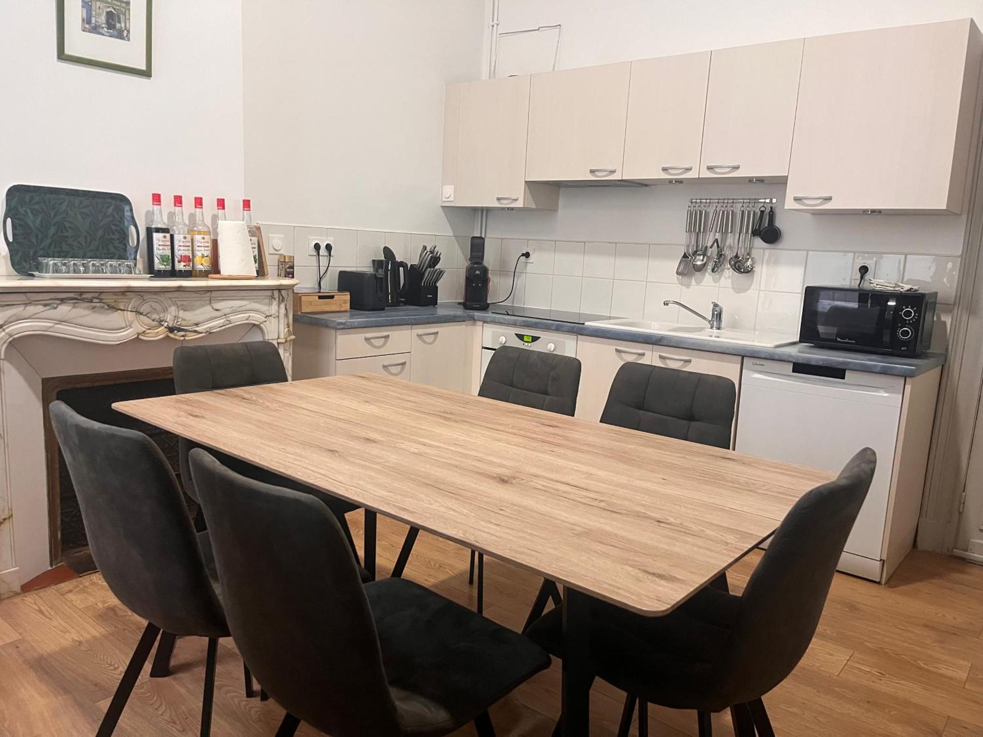 Les Clematites Apartment Narbonne Bagian luar foto